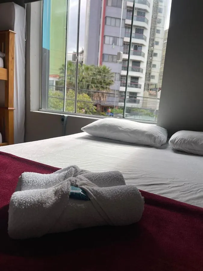Esquina 8 Suítes Confort&Hostel Florianópolis Hostal