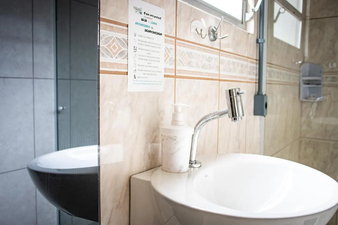Esquina 8 Suites Confort & Hostel Флорианополис
